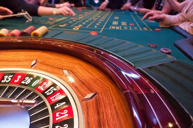 What should you know before playing Casino Slots Online?